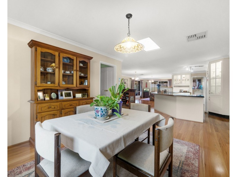 11 Harrison Road, Mount Richon WA 6112