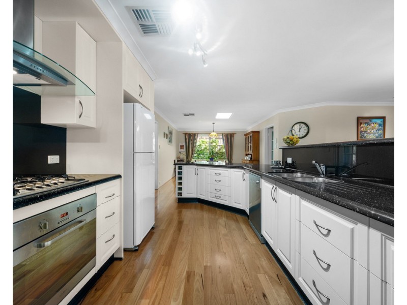 11 Harrison Road, Mount Richon WA 6112