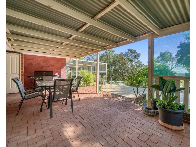 11 Harrison Road, Mount Richon WA 6112