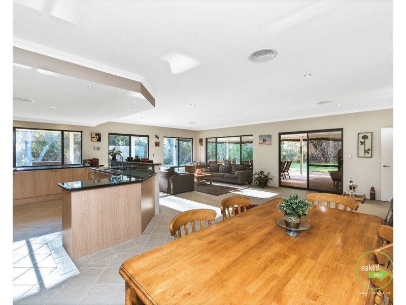 22 White Road, Orange Grove WA 6109