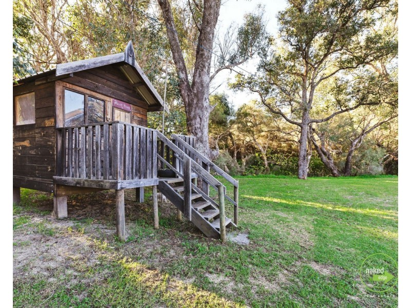 22 White Road, Orange Grove WA 6109