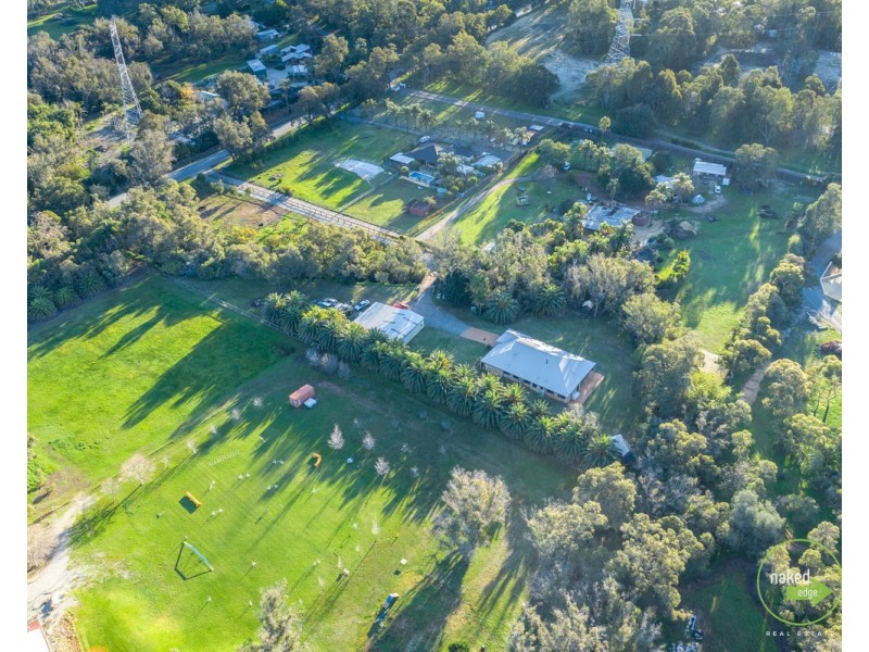 22 White Road, Orange Grove WA 6109