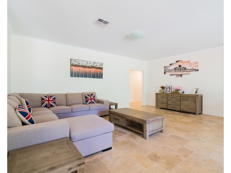 1 Costata Cove, Roleystone WA 6111