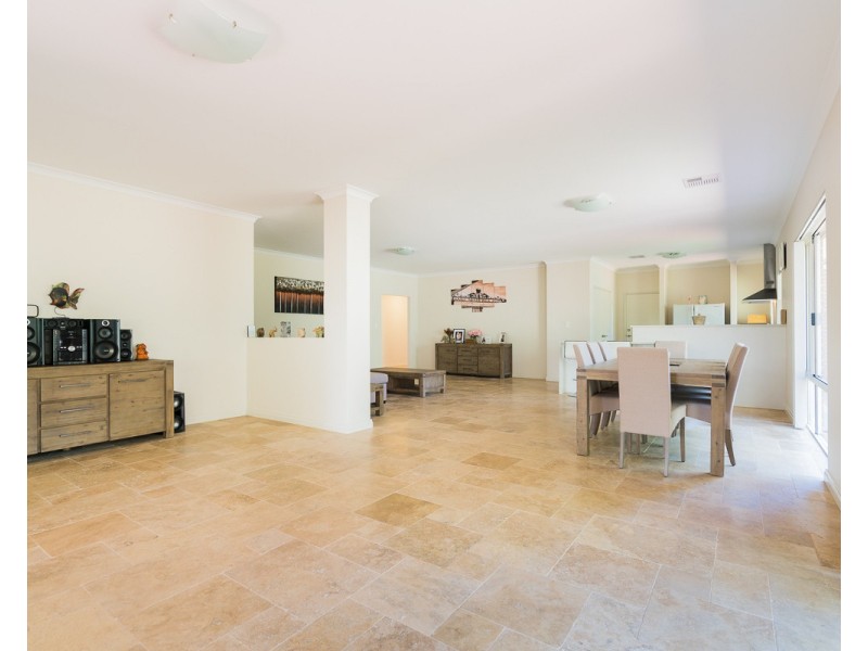 1 Costata Cove, Roleystone WA 6111