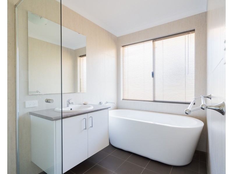 1 Costata Cove, Roleystone WA 6111