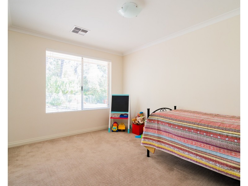 1 Costata Cove, Roleystone WA 6111