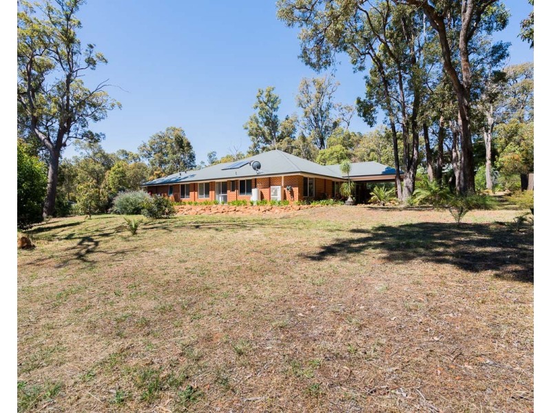 1 Costata Cove, Roleystone WA 6111