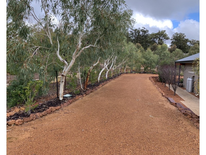 15 Observation Circle, Bedfordale WA 6112