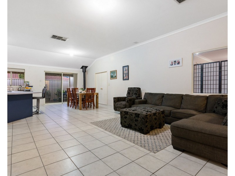70 Serpentine Meander, Gosnells WA 6110