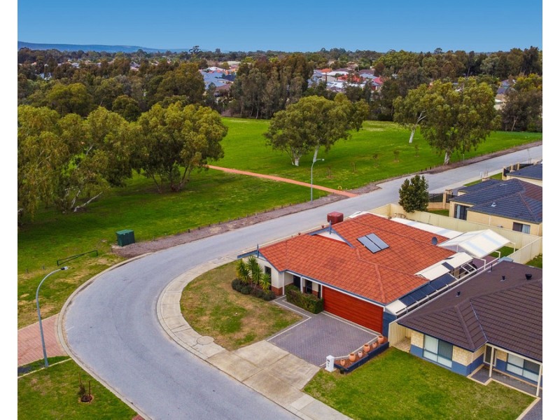 15 Milano Loop, Seville Grove WA 6112