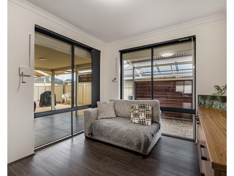 15 Milano Loop, Seville Grove WA 6112