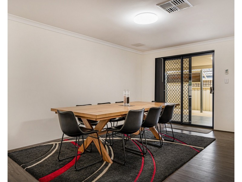 15 Milano Loop, Seville Grove WA 6112