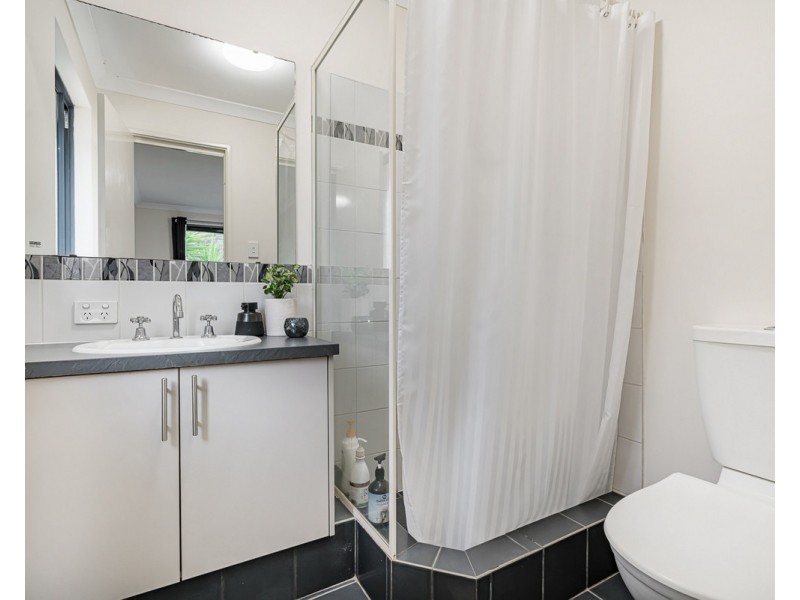 15 Milano Loop, Seville Grove WA 6112