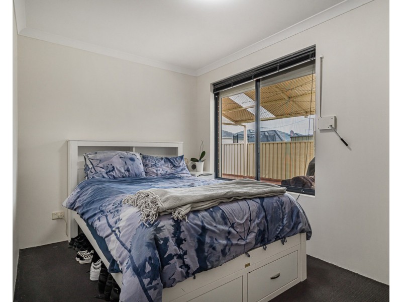 15 Milano Loop, Seville Grove WA 6112