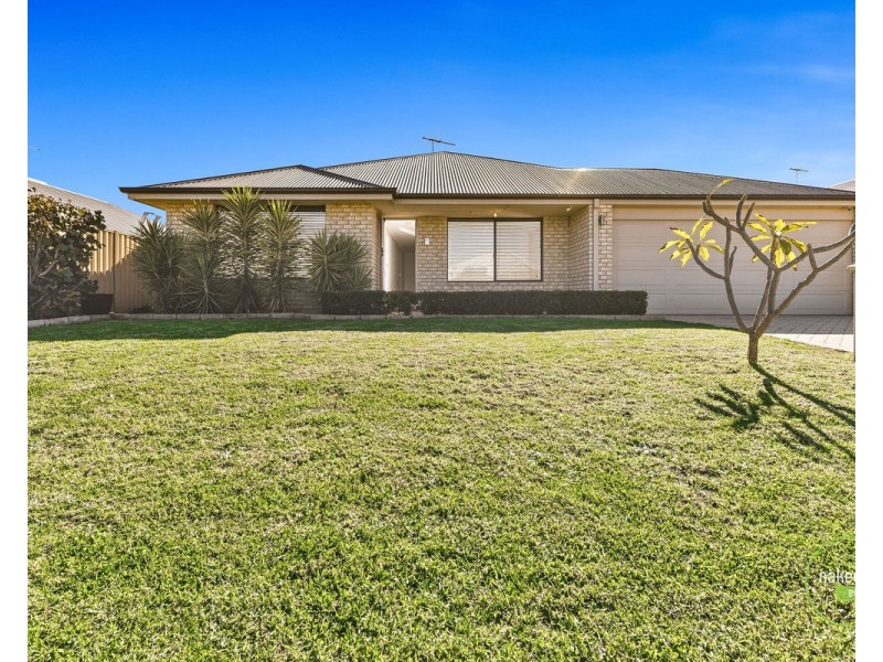 13 Daran Way, Byford WA 6122