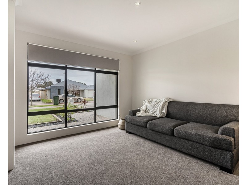 14 Pardalote Road, Harrisdale WA 6112