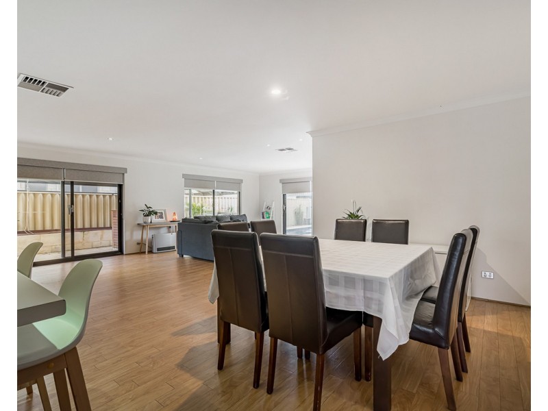 14 Pardalote Road, Harrisdale WA 6112