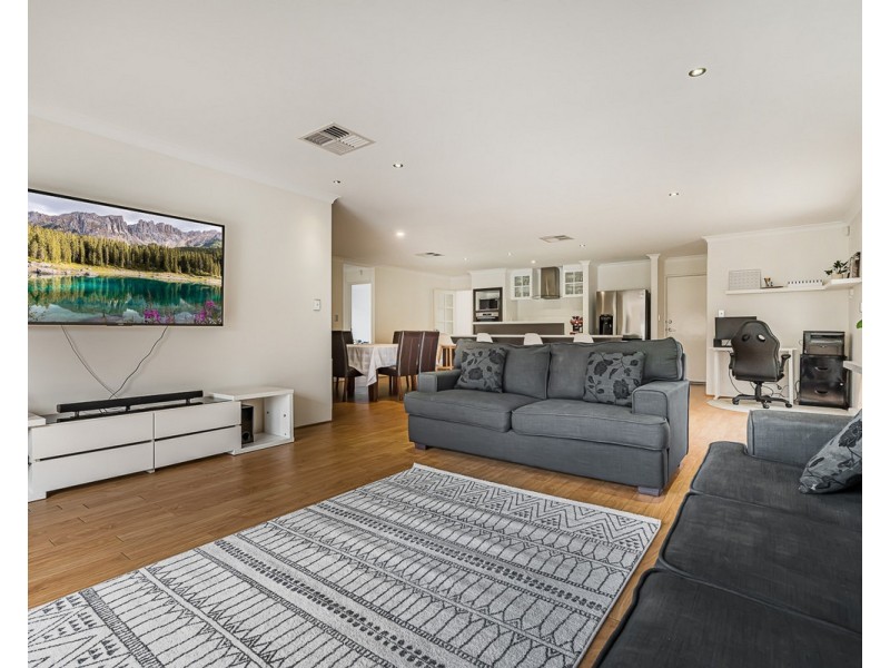 14 Pardalote Road, Harrisdale WA 6112