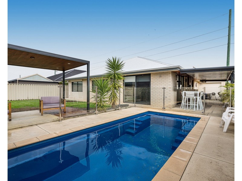 14 Pardalote Road, Harrisdale WA 6112