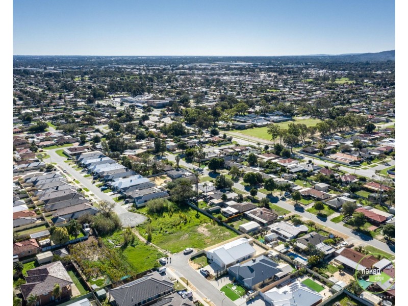 27 Hazelwood Road, Maddington WA 6109