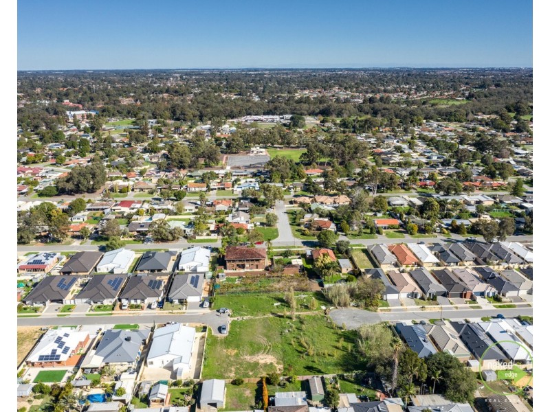 27 Hazelwood Road, Maddington WA 6109