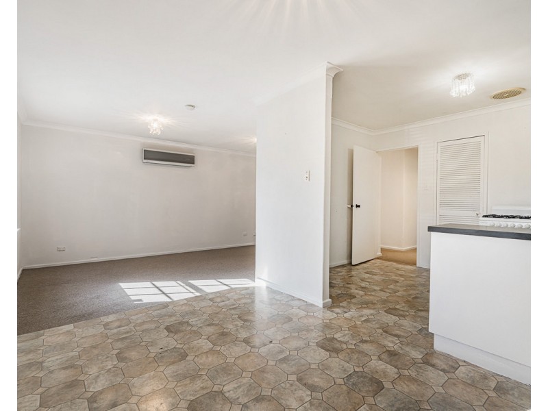 5 Bavich Road, Armadale WA 6112