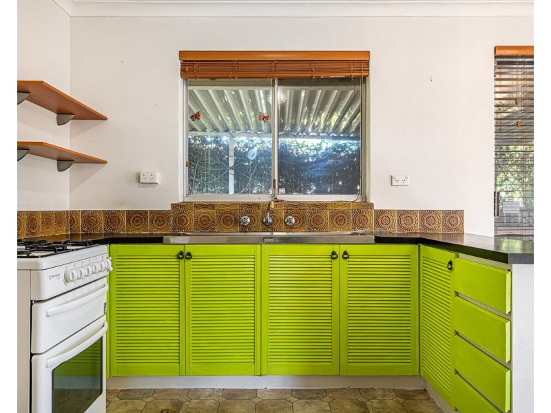 5 Bavich Road, Armadale WA 6112