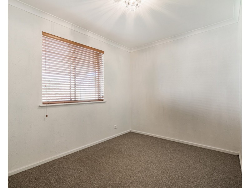 5 Bavich Road, Armadale WA 6112