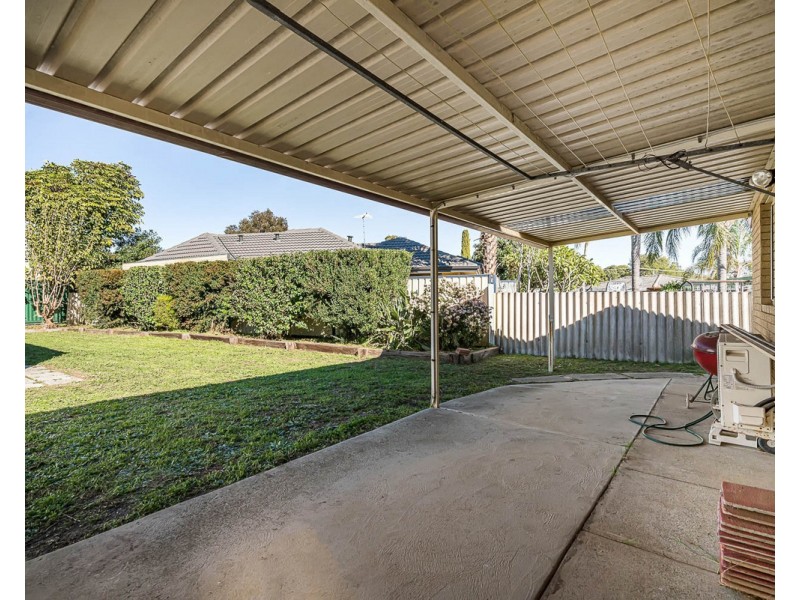 5 Bavich Road, Armadale WA 6112