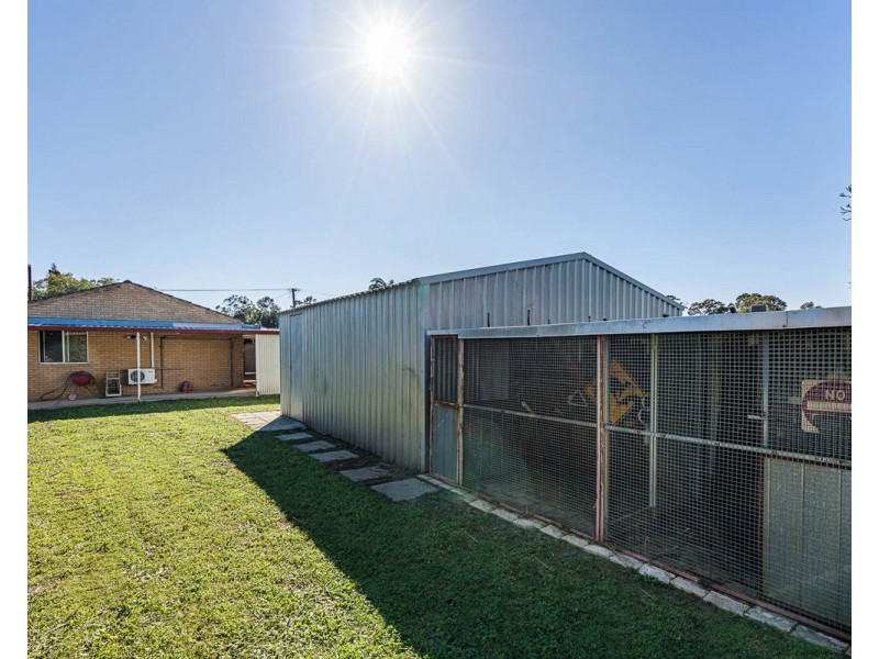 5 Bavich Road, Armadale WA 6112