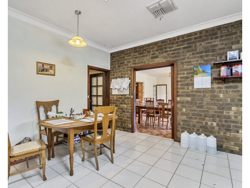 24 Nelson Street, Bedfordale WA 6112