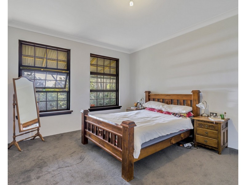 24 Nelson Street, Bedfordale WA 6112