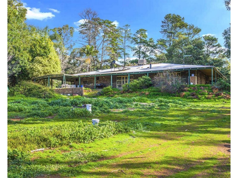 24 Nelson Street, Bedfordale WA 6112