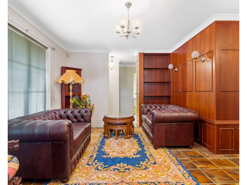 7 Blissett Drive, Bedfordale WA 6112