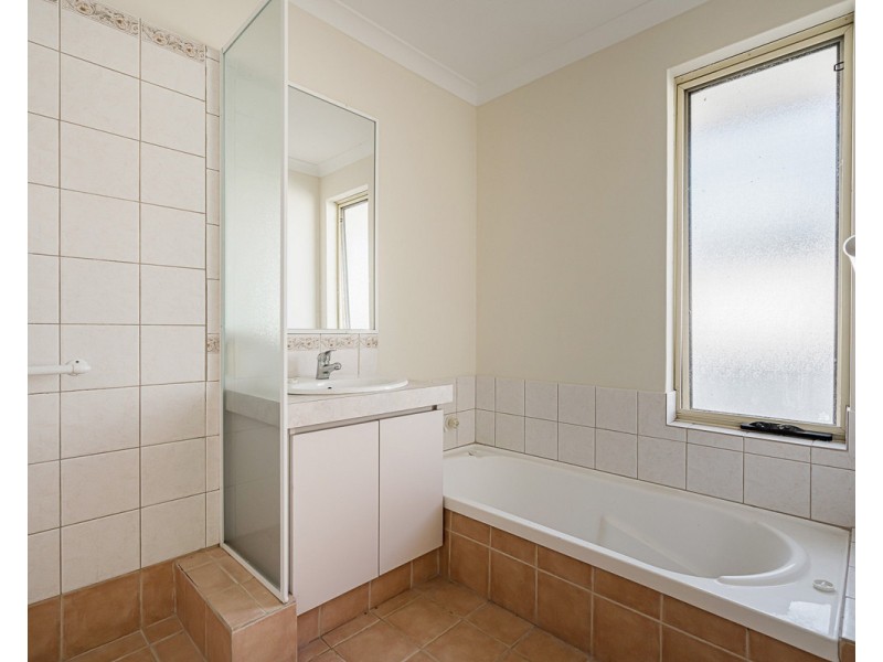 52 Clifton Street, Kelmscott WA 6111