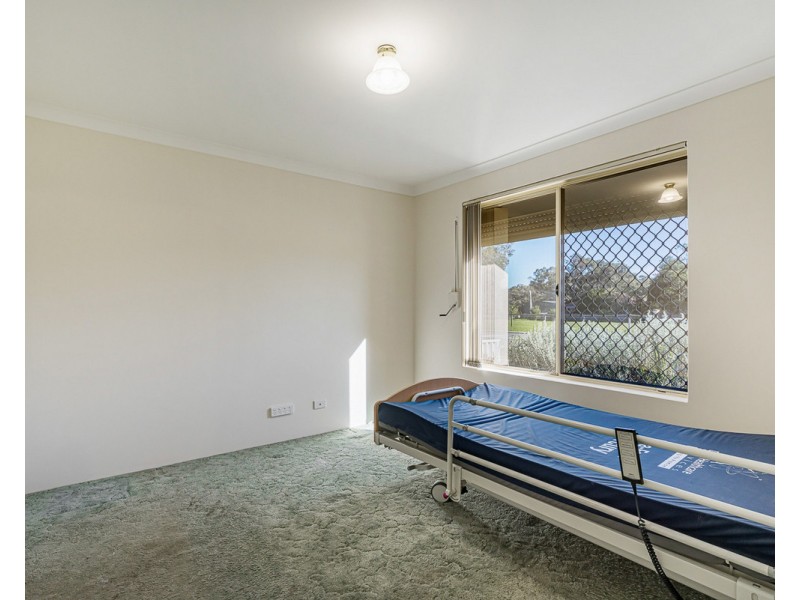 52 Clifton Street, Kelmscott WA 6111