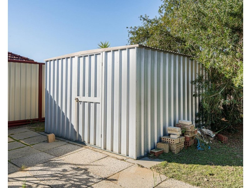 52 Clifton Street, Kelmscott WA 6111