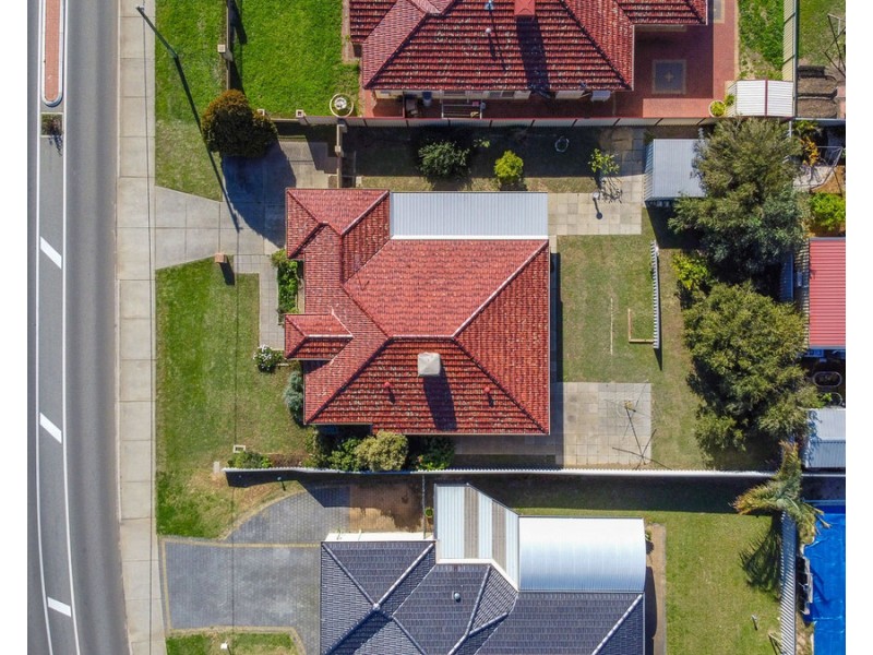 52 Clifton Street, Kelmscott WA 6111