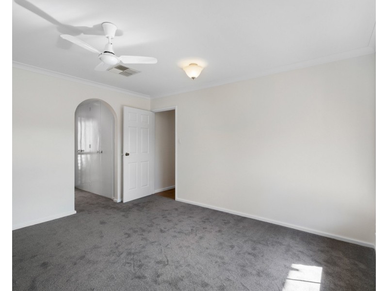 37 Onyx Road, Mount Richon WA 6112