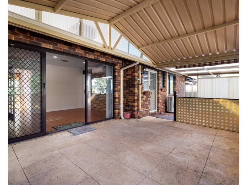 37 Onyx Road, Mount Richon WA 6112