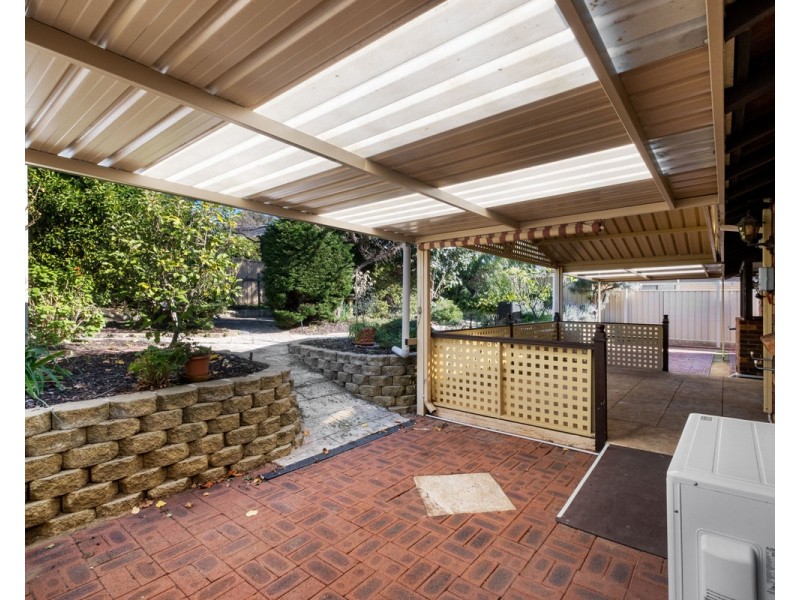 37 Onyx Road, Mount Richon WA 6112