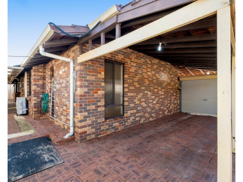 37 Onyx Road, Mount Richon WA 6112