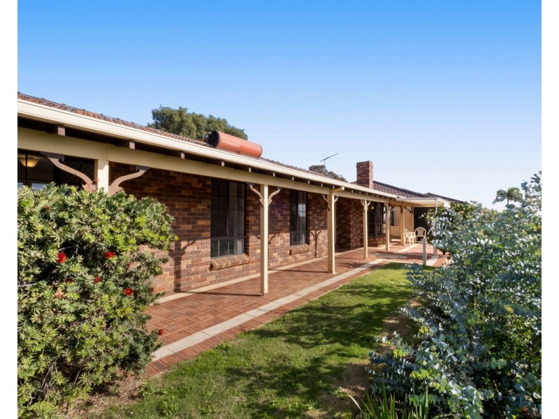 37 Onyx Road, Mount Richon WA 6112