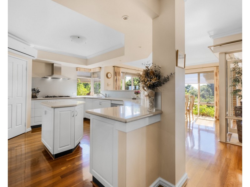 2 Waters Place, Bedfordale WA 6112