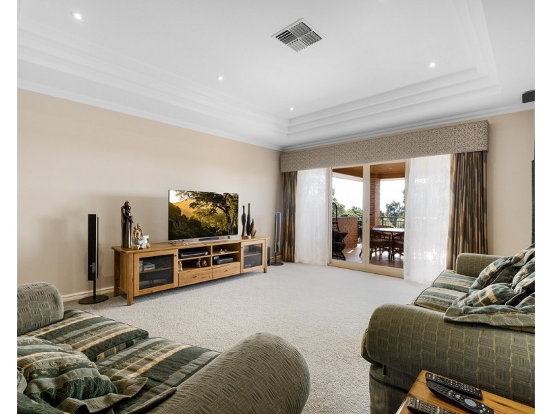 2 Waters Place, Bedfordale WA 6112