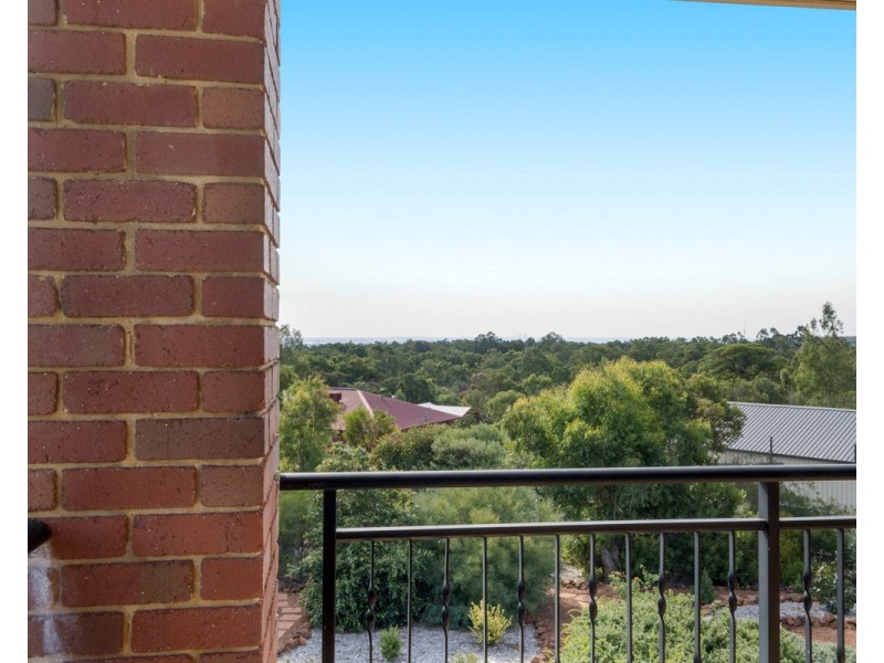 2 Waters Place, Bedfordale WA 6112