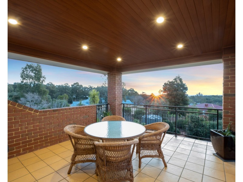 2 Waters Place, Bedfordale WA 6112