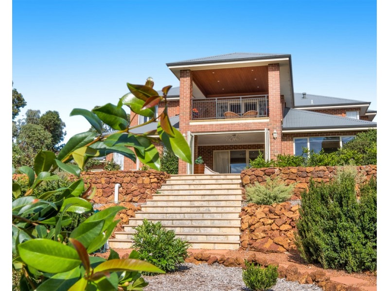 2 Waters Place, Bedfordale WA 6112
