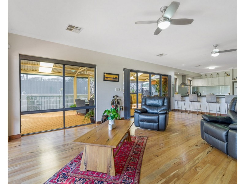 19 Oban Loop, Bedfordale WA 6112