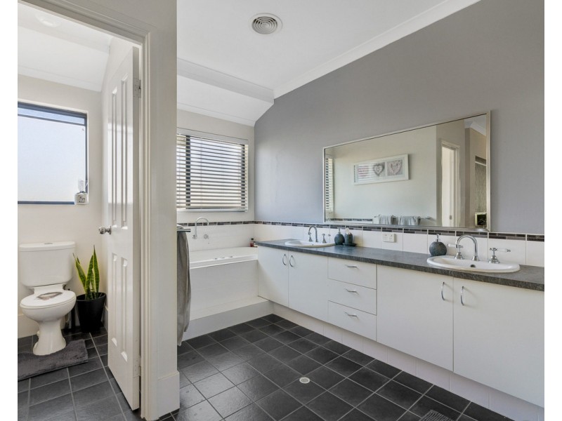 19 Oban Loop, Bedfordale WA 6112